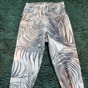 spiritual Gangster leggings